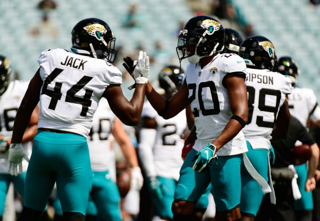 8) 
<b>Jacksonville Jaguars (2-1)</b>. Vamos a darle el beneficio de la duda a los Jags a pesar de haber perdido duelo de goles de campo con los Titans, pero le ganaron ya a los Pats. Deben volver a leventar.