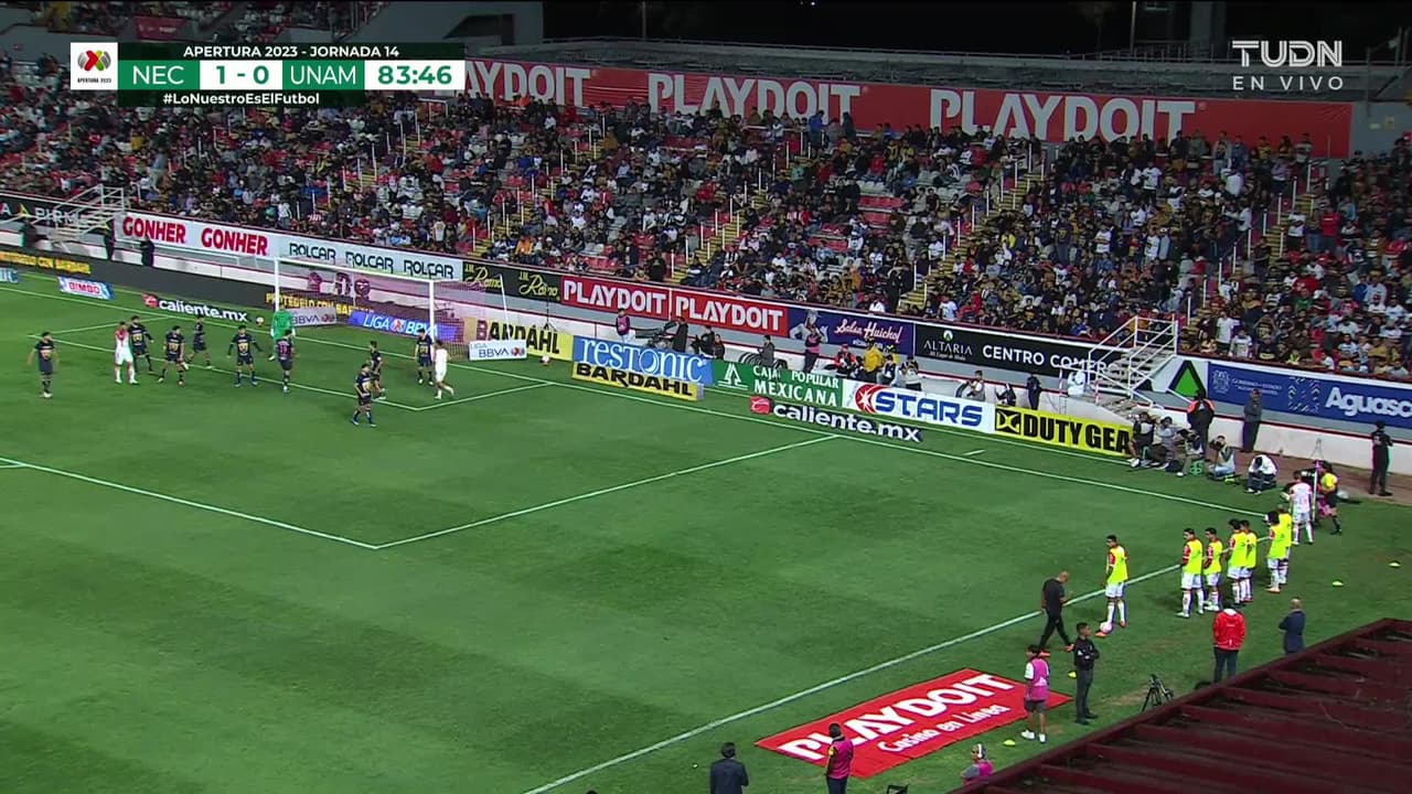 ¡TIRO ATAJADO! disparo por Alexis Peña.