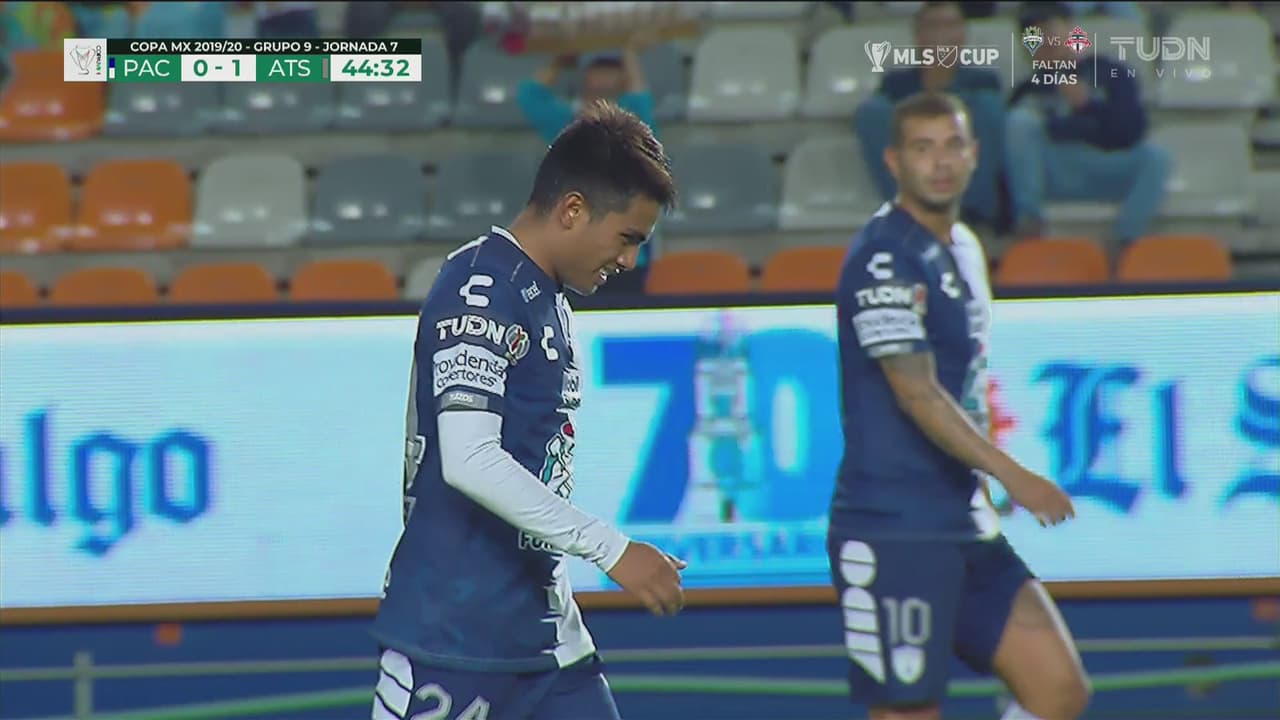 ¡Qué error de Pachuca! Pablo López se pierde el empate