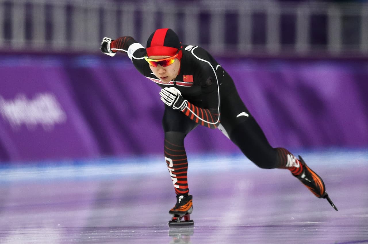 Las participantes del patinaje en velocidad mostraron su capacidad y además destacaron por el atractivo de sus rostros y cuerpos atléticos en los Olímpicos de Invierno. Acá, Jing Liu de China.