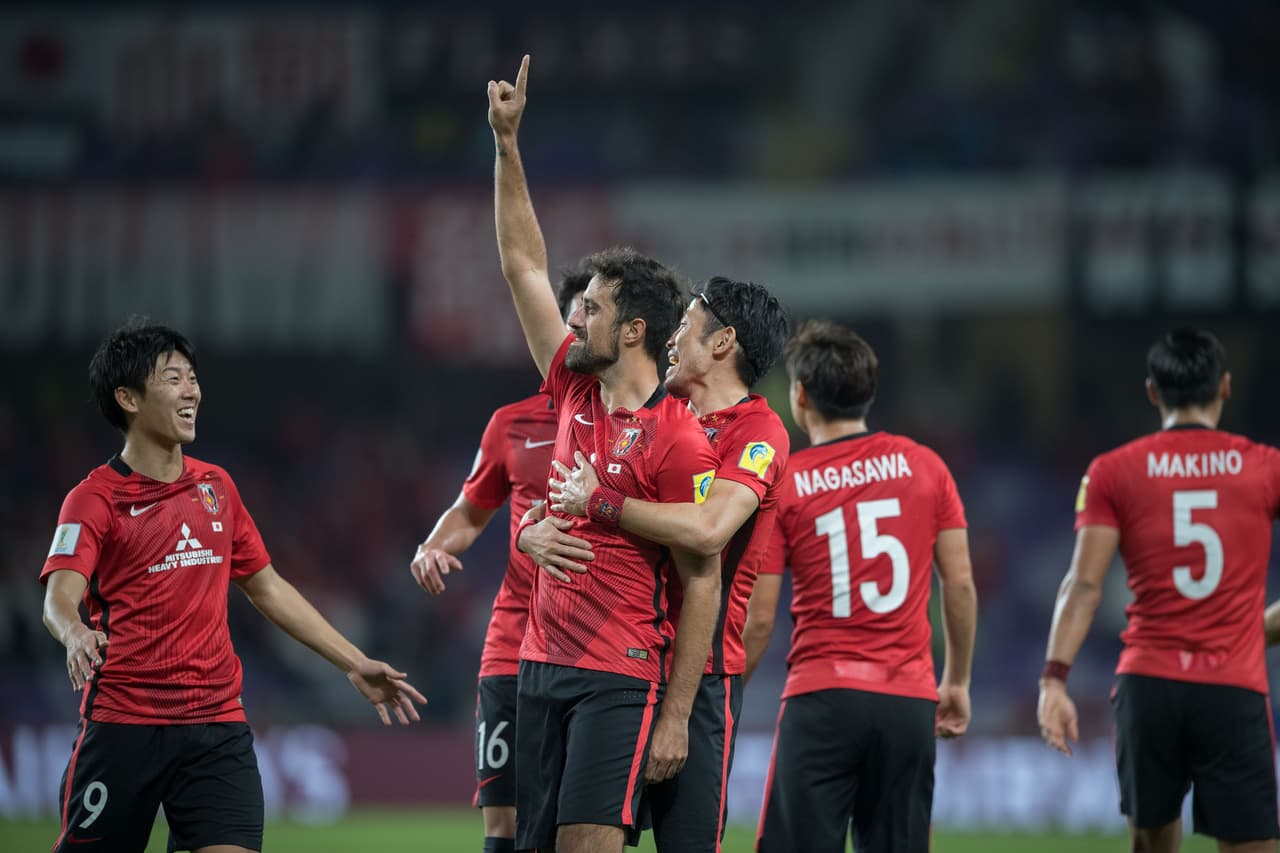 El primer gol del equipo japonés llegó al minuto 18 por medio de Mauricio Antonio, con lo que el 1-0 daba la tranquilidad necesaria.