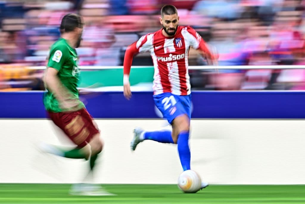 El Celta de Vigo, con Néstor Araújo, perdió en casa con Getafe, mientras que el Atlético de Madrid empató ante Granada. En los colchoneros fue baja el mexicano Héctor Herrera, mientras que en los de Vigo no jugó Orbelín Pineda.