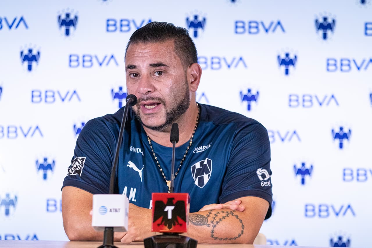 El Turco no pone excusas y no le asustan las bajas en Rayados