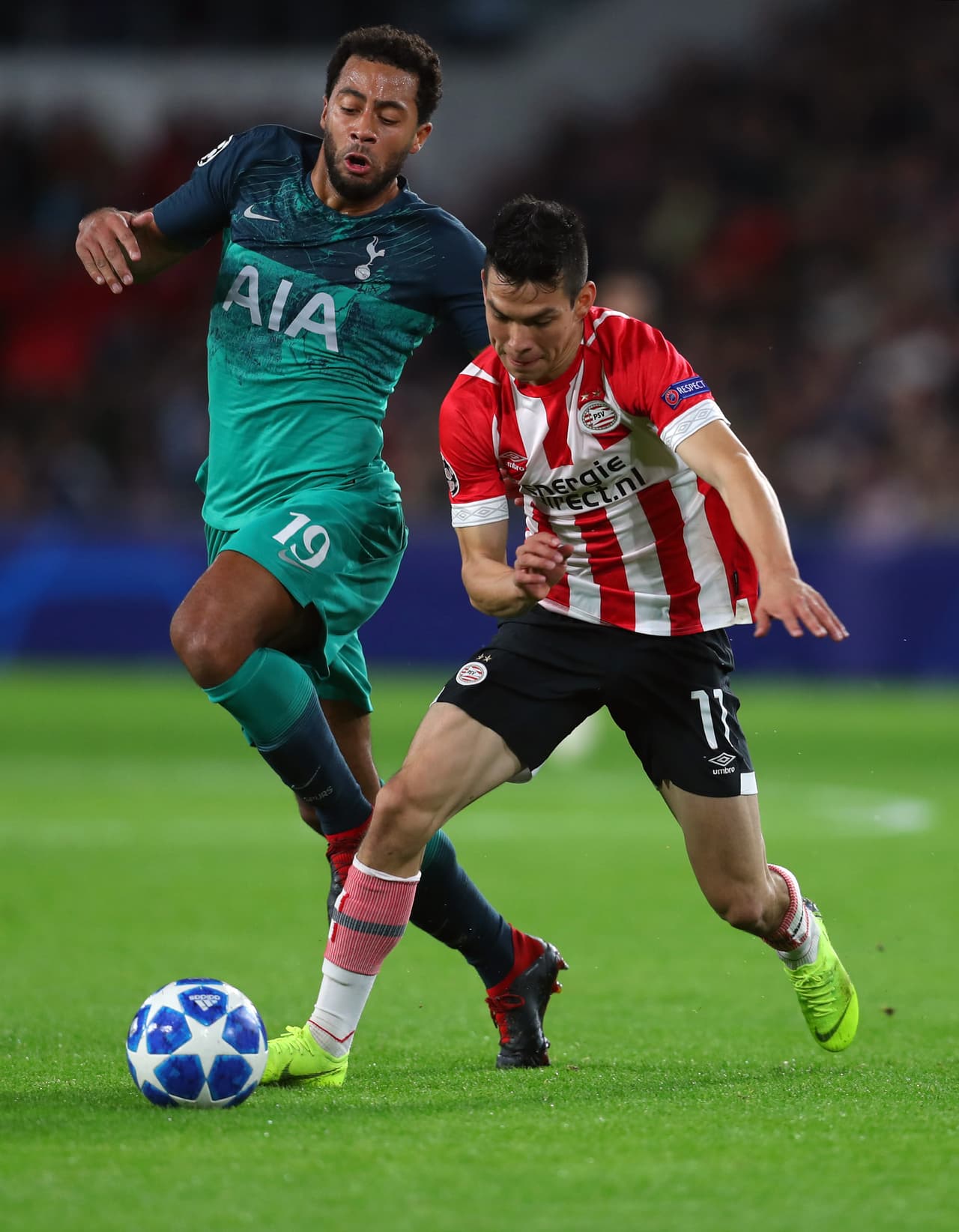 Los 38 millones de euros pagados al PSV por Lozano lo tienen en el puesto 19.