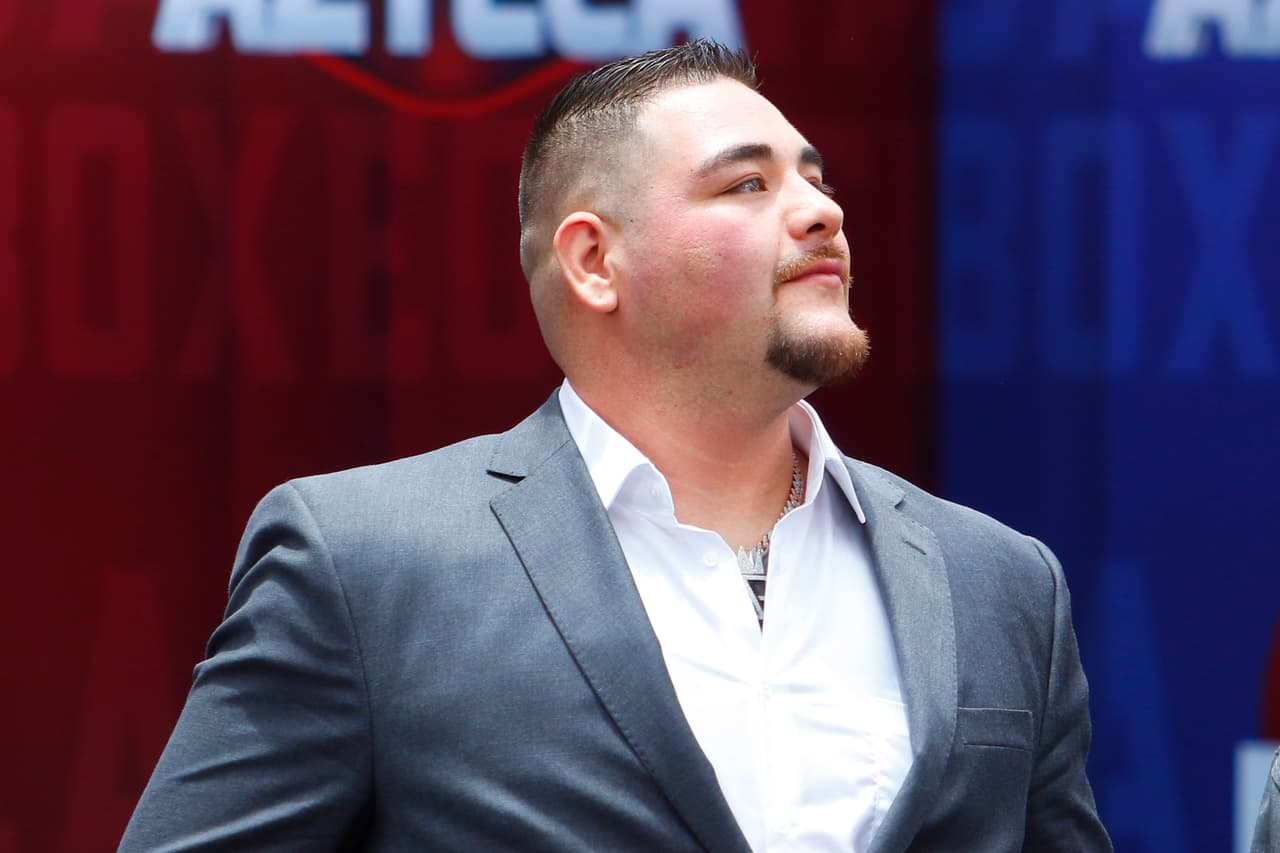 Ruiz, de 29 años, nació en Estados Unidos, pero sus dos padres y sus dos abuelos son originarios de la ciudad de Mexicali, Baja California, y él siempre se ha considerado un mexicano más. Quiso representar a México en los Juegos Olímpicos de Pekín 2008, pero no logró su pase.