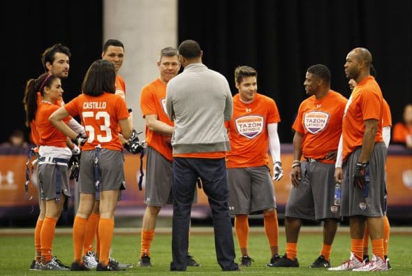 La Conferencia Nacional se impuso a la Conferencia Americana en el Tazón Latino IX y Hristo Stoichkov, para sorpresa de todos, fue reconocido como el MVP del juego, disfruta aquí de las mejores imágenes (Foto: Mario Castillo).
