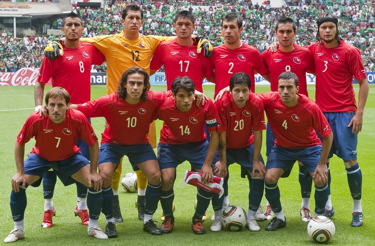 Entonces llegó Marcelo Bielsa y lo enderezó. Para 'El Loco', jugar con enganche a la antigua es fundamental para su idea de fútbol 100% ofensivo y por lo tanto necesitaba de un mago y de sus trucos.