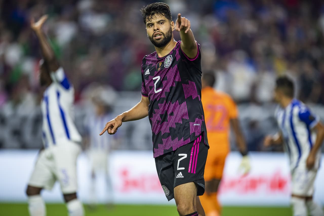 'Tata' Martino perfila a Johan Vásquez y Araujo contra Canadá