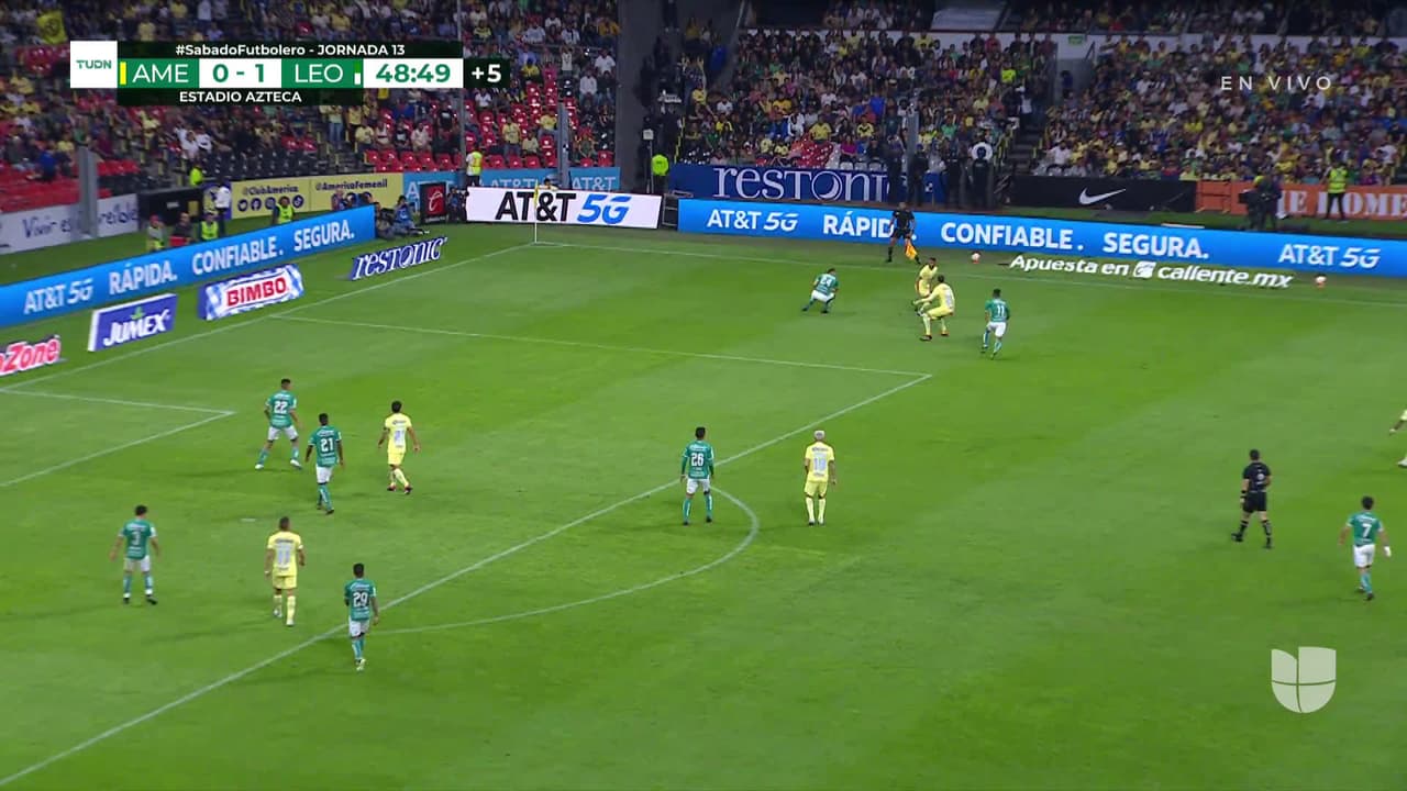 ¡TIRO ATAJADO! disparo por Emilio Lara.