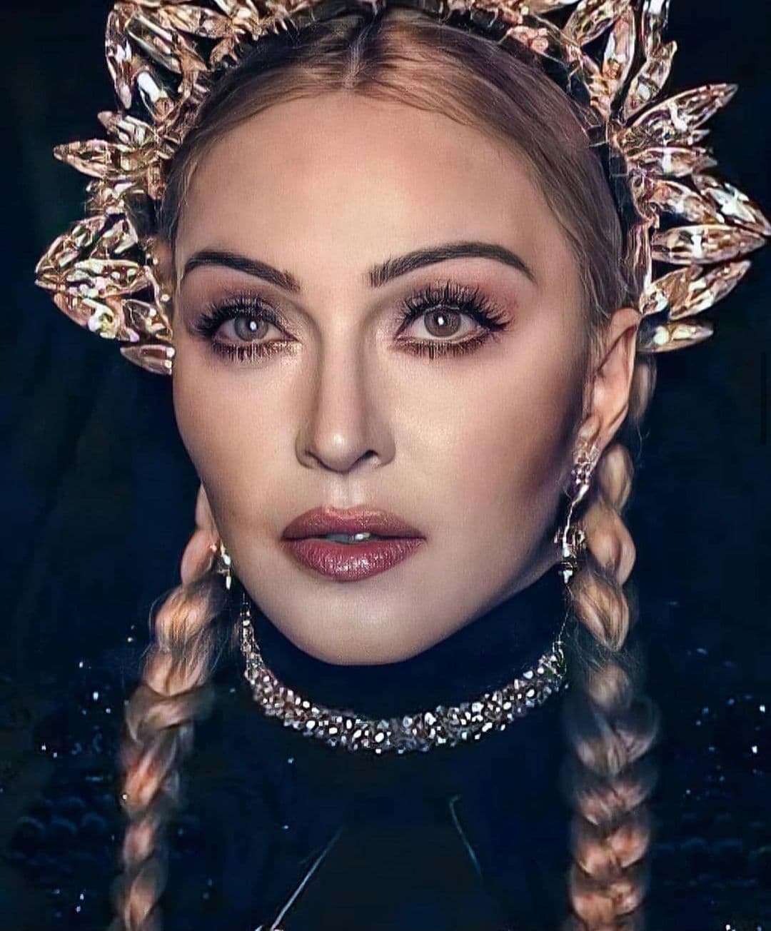 Muchos fanáticos la compararon con las Kardashian-Jenner.