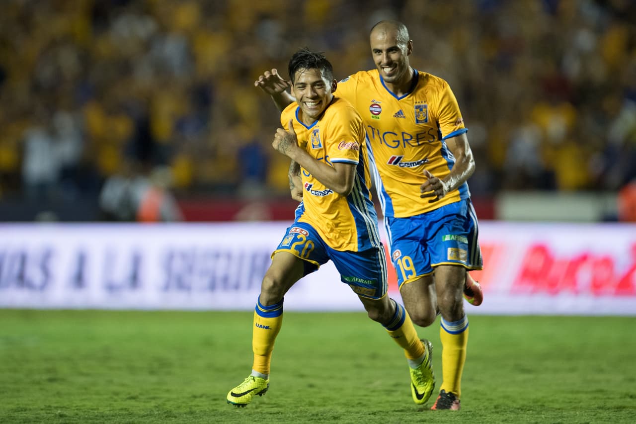 Los universitarios cuentan con variantes y cuando no es Gignac o Sosa, alguien viene al rescate como ocurrió con Javier Aquino que anotó el gol de triunfo pasado el minuto 80. El secreto del cuadro del ‘Tuca’ Ferretti es el equilibrio y por supuesto también va tirando de su talento.