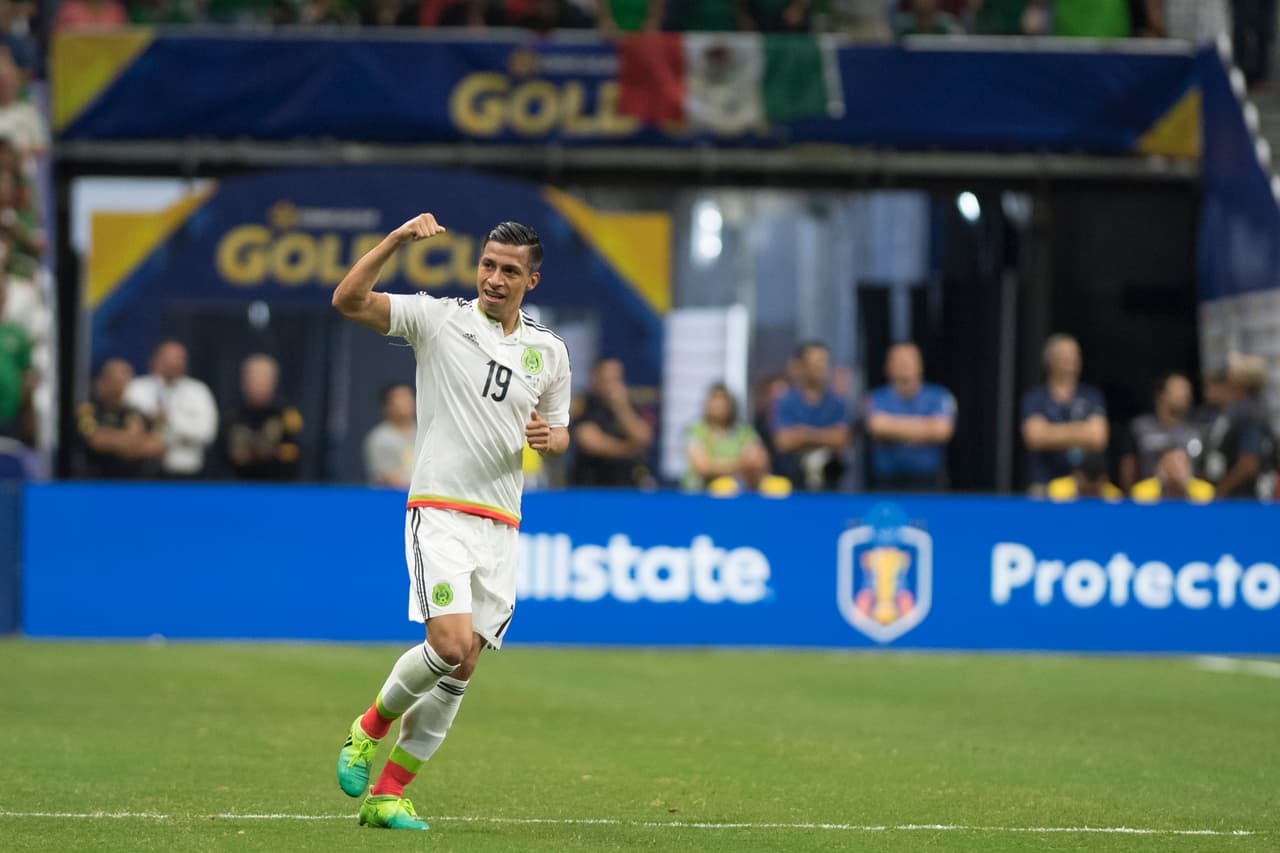 Festejo de su primer gol en la Copa Oro para el ex Querétaro, quien en las Eliminatorias le había anotado a El Salvador.