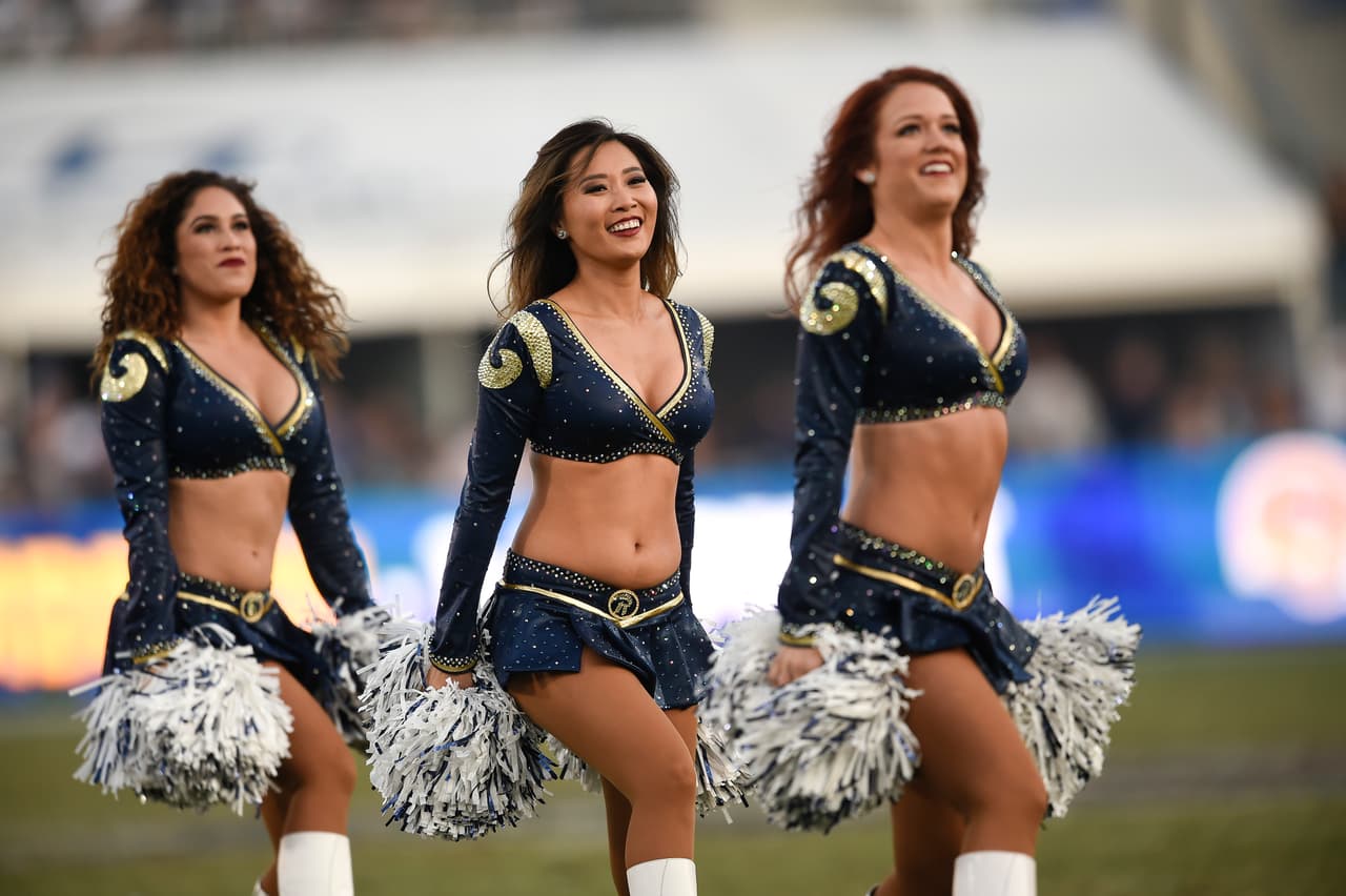 La Semana 12 de la NFL tuvo en la belleza y energía de las porristas en los estadios ese ingrediente perfecto para darle un color especial al fútbol americano estadounidense.