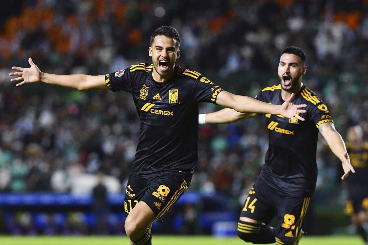 Tigres recupera a Diego Reyes para el partido ante Chivas