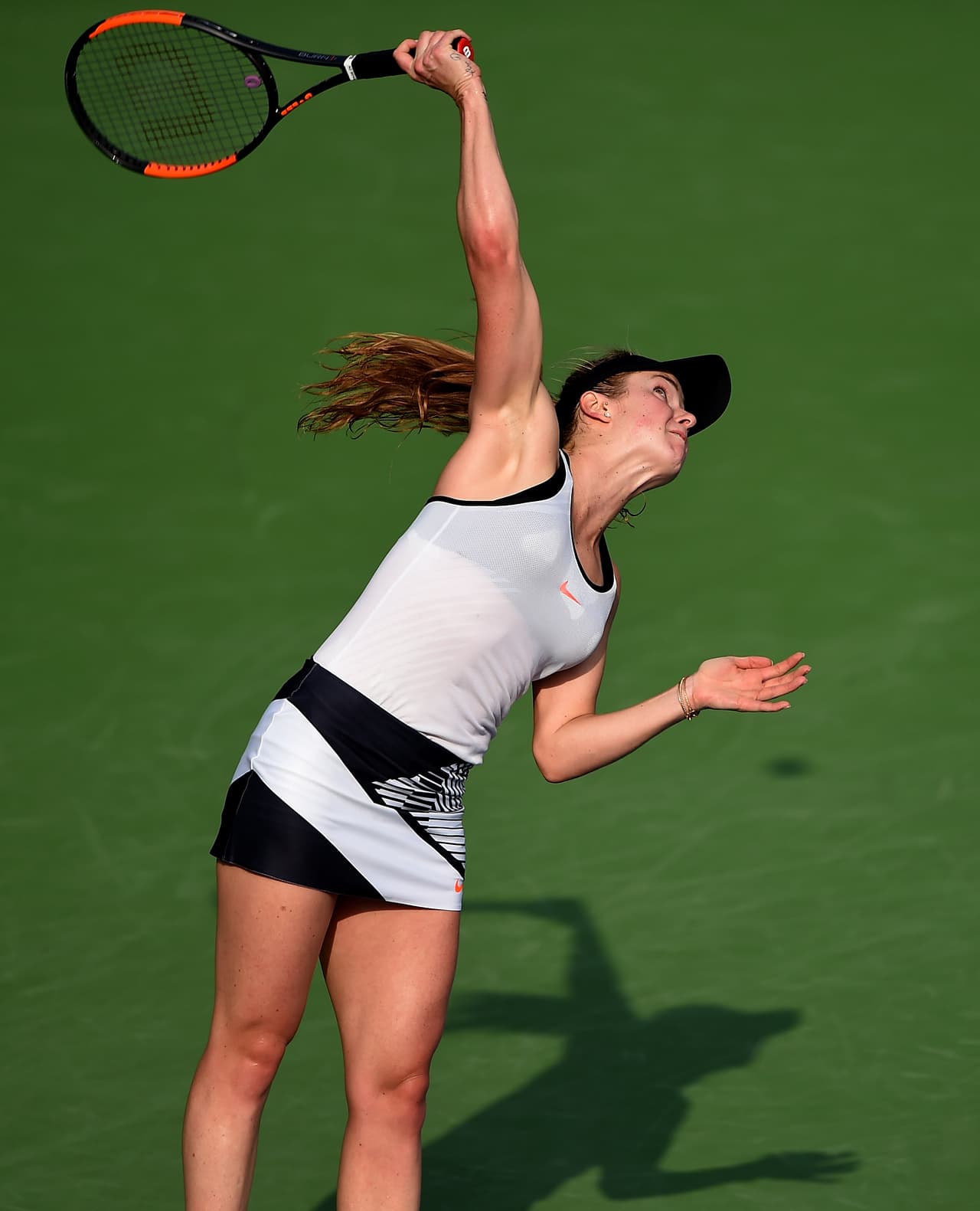 La ucraniana Elina Svitolina (foto), la francesa Kristina Mladenovic, la estadounidense Lauren Davis, la china Qiang Wang y la rusa Ekaterina Makarova fueron parte del comienzo del torneo WTA Dubai, donde demostraron que la mezcla de belleza y capacidad es un potente atractivo en las canchas.