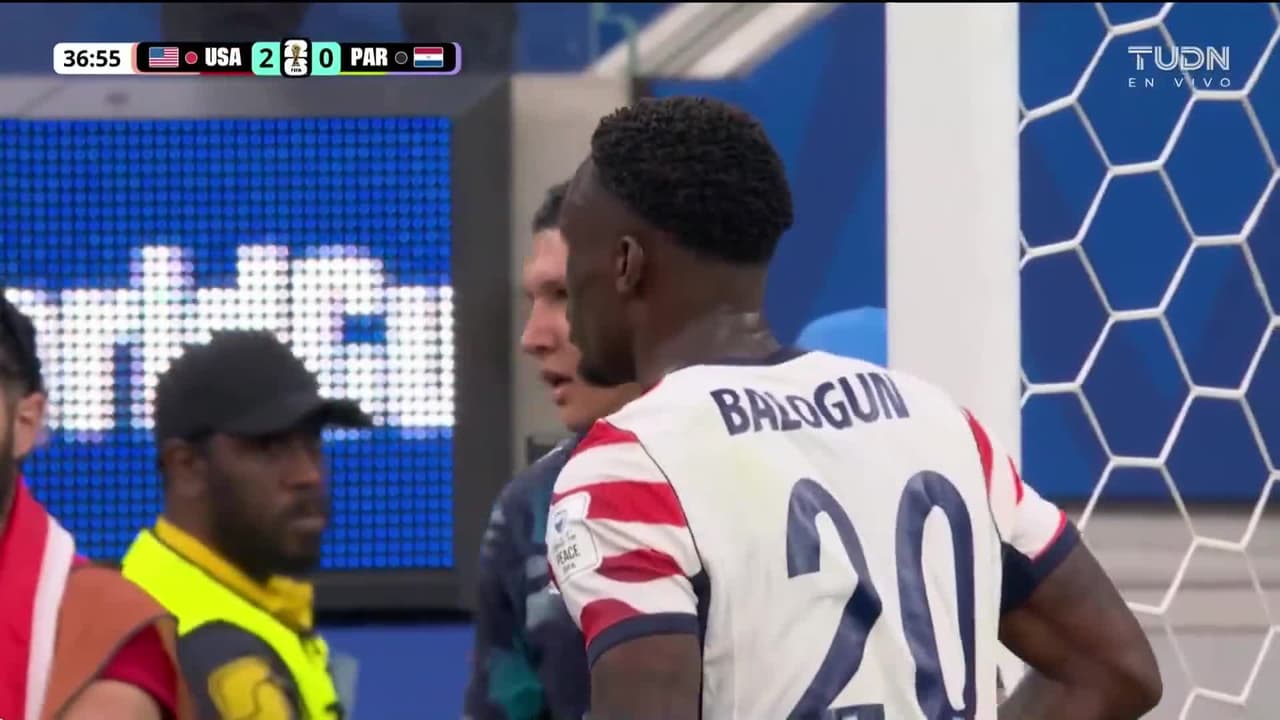 ¡Estados Unidos está acorralando a Paraguay y casi le clava un golazo!