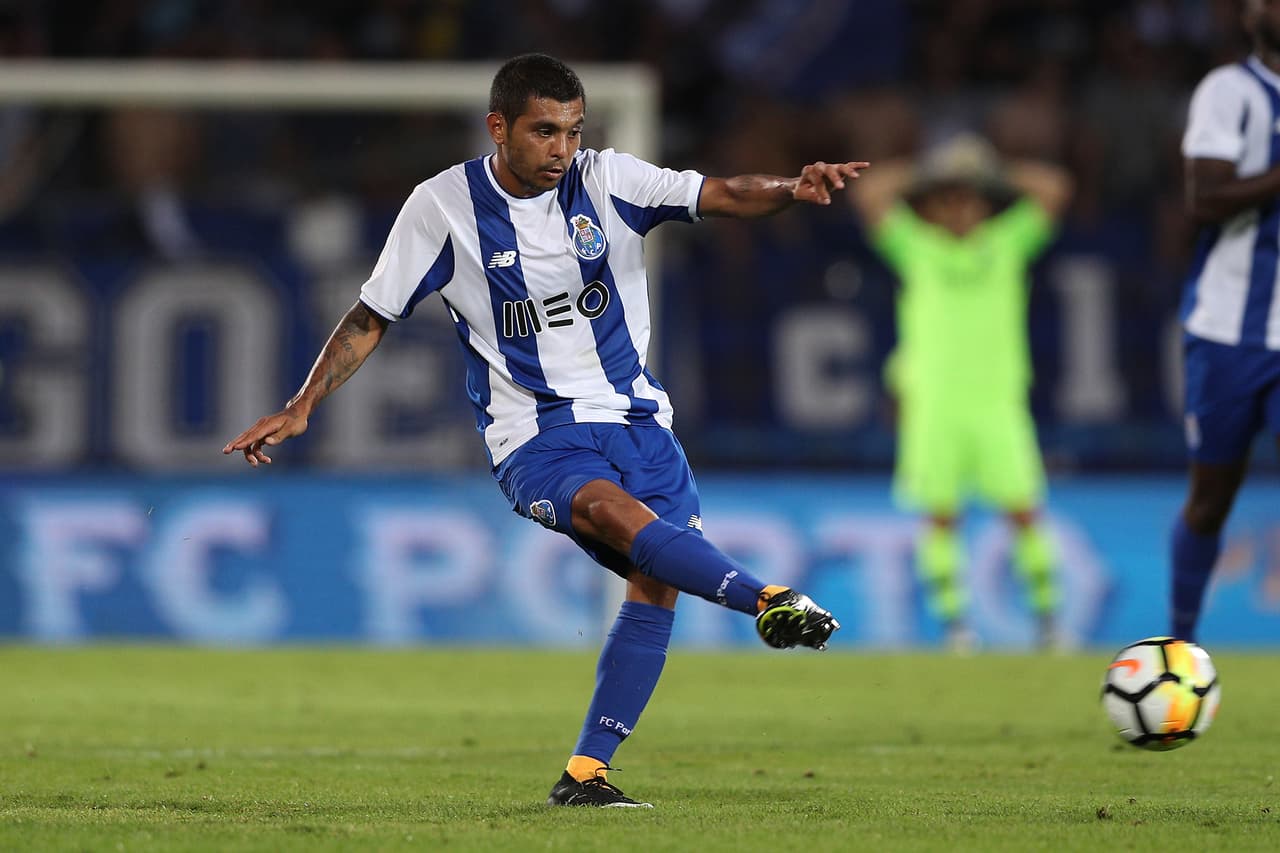 <b>Domingo 20 de agosto - 1:00 p.m.ET/12:00 p.m.CT/10:00 a.m.PT:</b> el F.C. Porto 
<b>(Jesús Corona, Héctor Herrera, Diego Reyes y Miguel Layún) </b>recibirá al Moreirense por la jornada 3 de la Liga NOS.