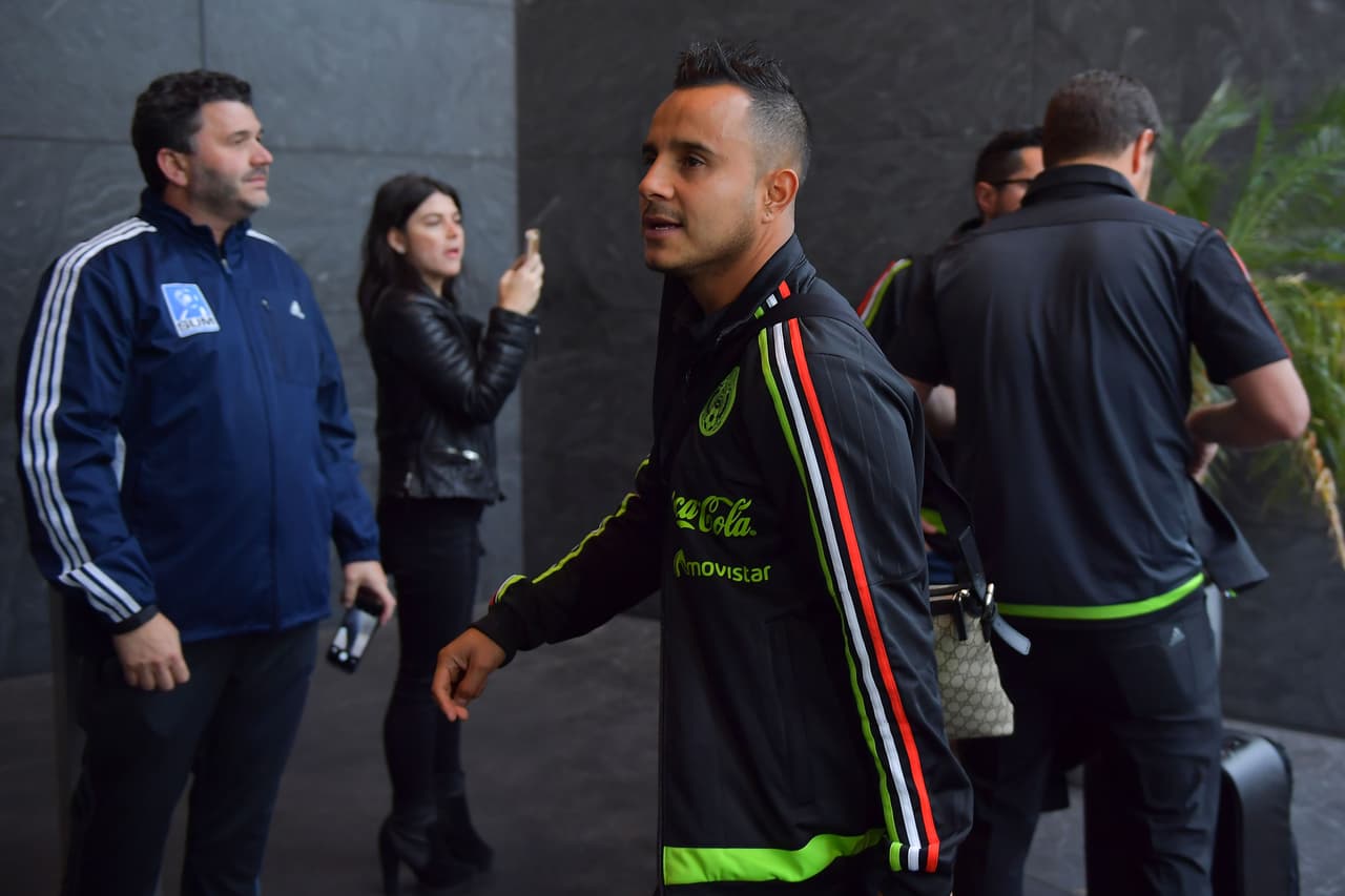 <b>LUIS MONTES</b> – No tuvo la soltura y claridad que muestra semana con semana en León, pero se asoció bien con sus compañeros y trató de hacerse notar más por meter la pierna fuerte. En la parte final el 'Chapo' se calentó por una entrada sobre Lozano y cobró el tiro libre siguiente poniendo la pelota arriba del travesaño. Luego prendió un balón en el manchón penal y también la mandó muy alta. 
<b>Calificación 7</b>