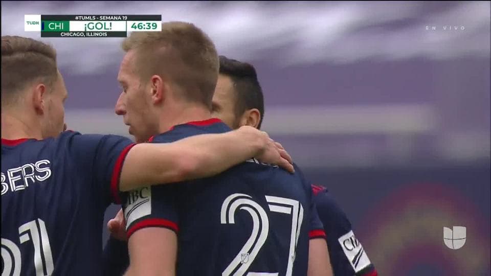 ¡GOOOL! Robert Beric anota para Chicago Fire FC