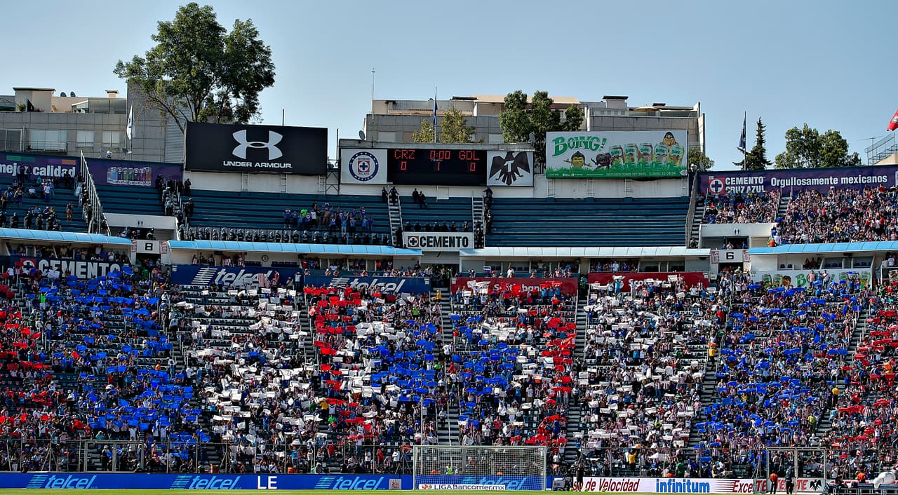Action photo during the match Cruz Azul vs Guadalajara, Corresponding 15th round of tournament Clausura 2017 of the League BBVA Bancomer MX, at Azul Stadium. Foto de accion durante el partido Cruz Azul vs Guadalajara, Correspondiente a la Jornada 9 del Torneo Clausura 2017 de la Liga BBVA Bancomer MX, en el Estadio Azul, en la foto: Detalle Mosaico Cruz Azul 22/04/2017/MEXSPORT/Osvaldo Aguilar
