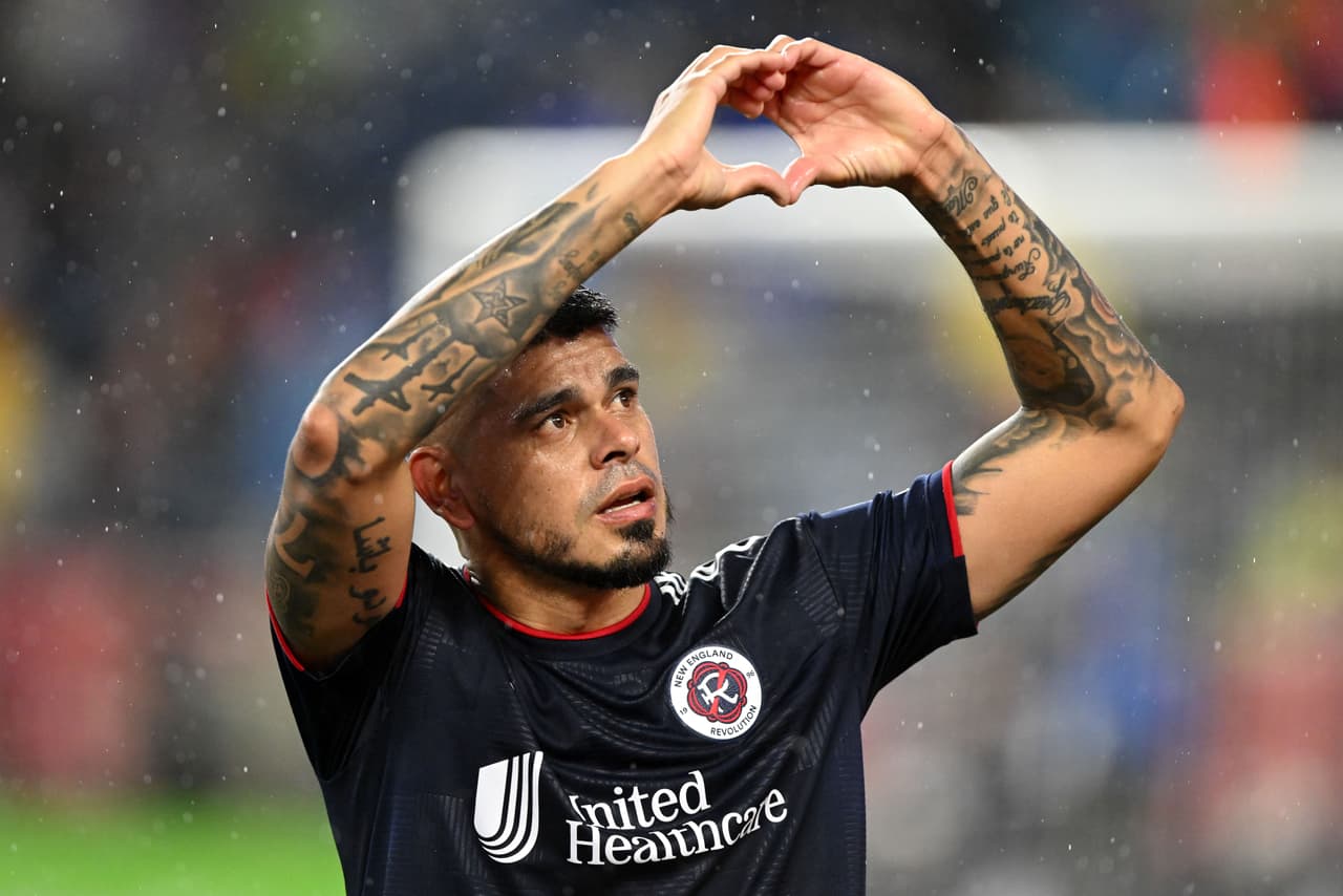 Delantero - GUSTAVO BOU (New England Revolution)