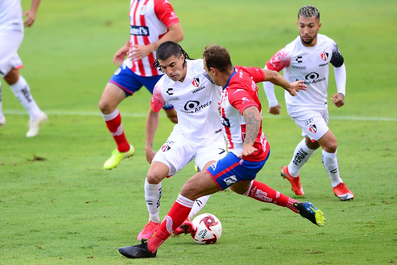 Javier Correa y Mauro Quiroga fueron los encargados de marcar en el entrenido empat que nos brindaron el Atlético San Luis y el Atlas.