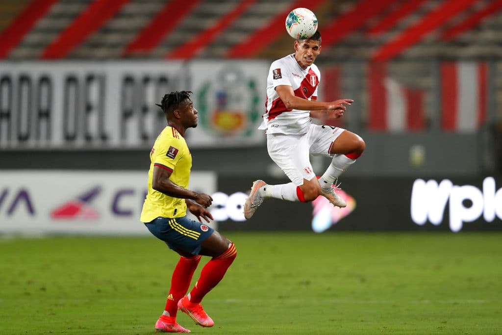 Yerry Mina, Mateus Uribe y Luis Díaz se encargan de golear a Perú 0-3 en la eliminatorias rumbo a Qatar 2020.