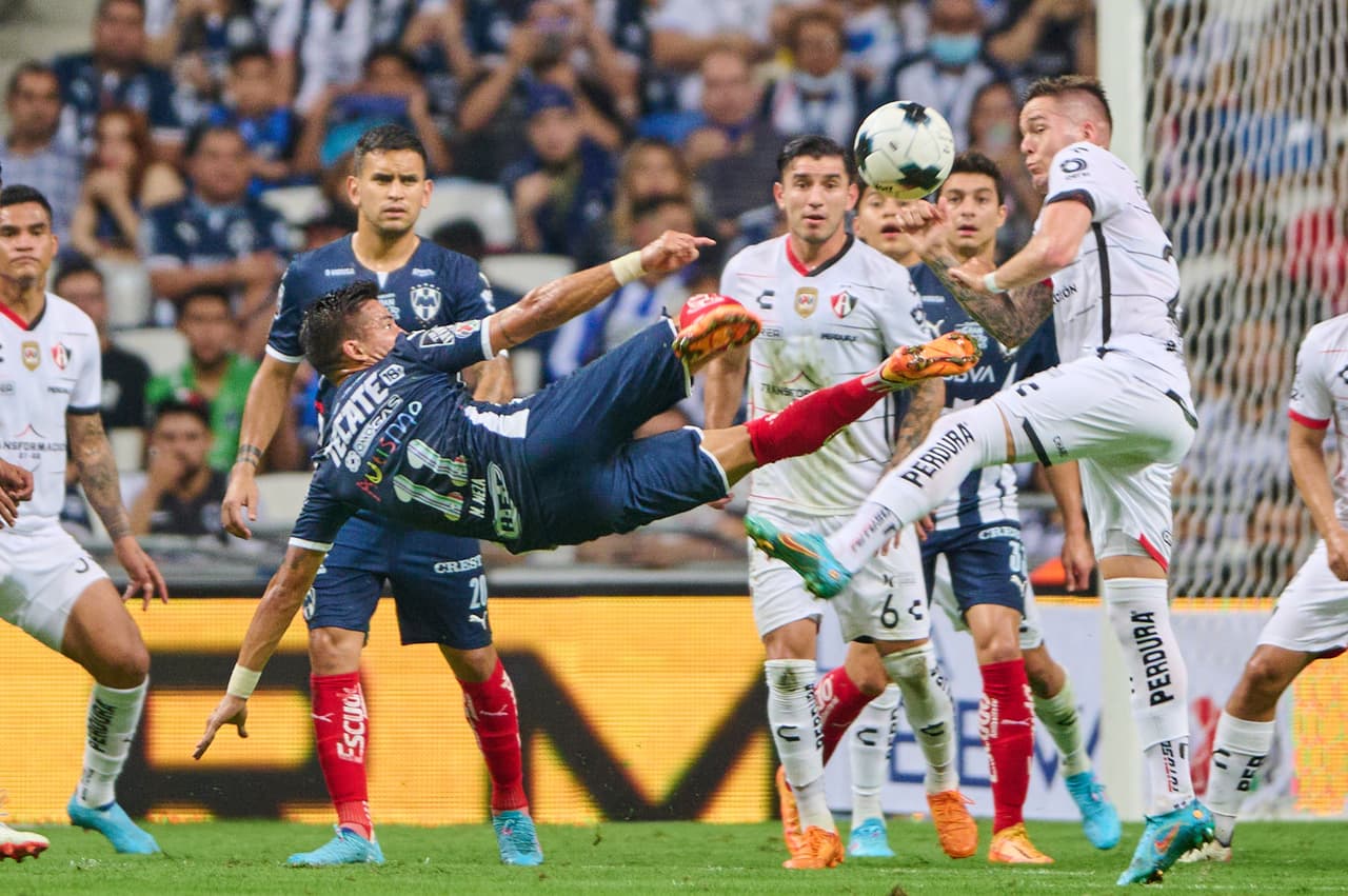 Rayados de Monterrey tuvo un partido muy gris y apenas pudo sacar un punto ante un Atlas que tampoco generó opciones pese a quedarse con un hombre más en gran parte del segundo tiempo.