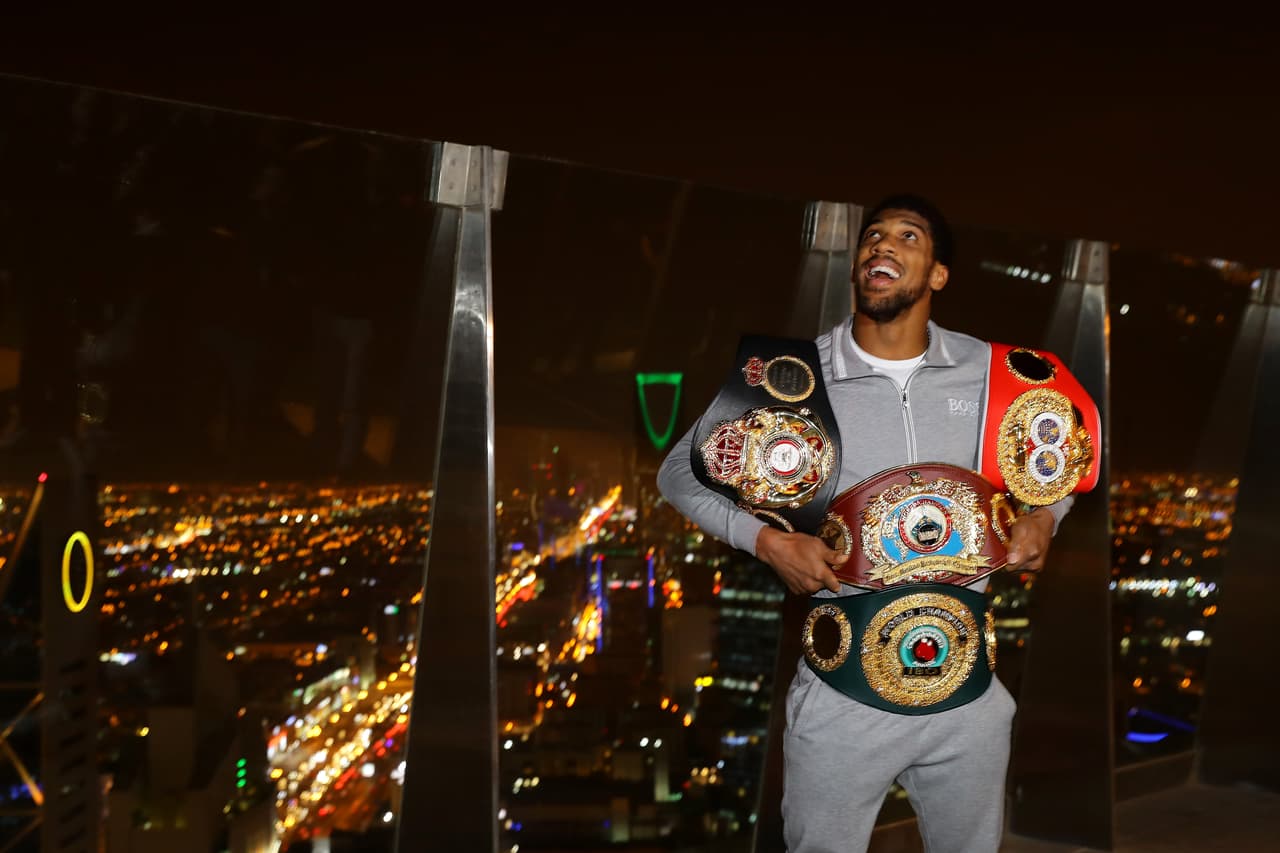 Ya hay negociaciones para enfrentar a Tyson Fury con Anthony Joshua