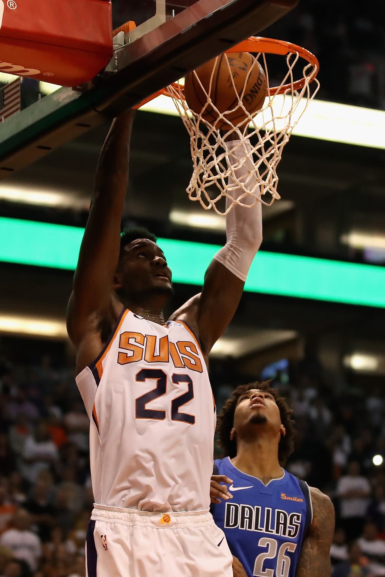 DeAndre Ayton (Phoenix Suns) - 34 clavadas