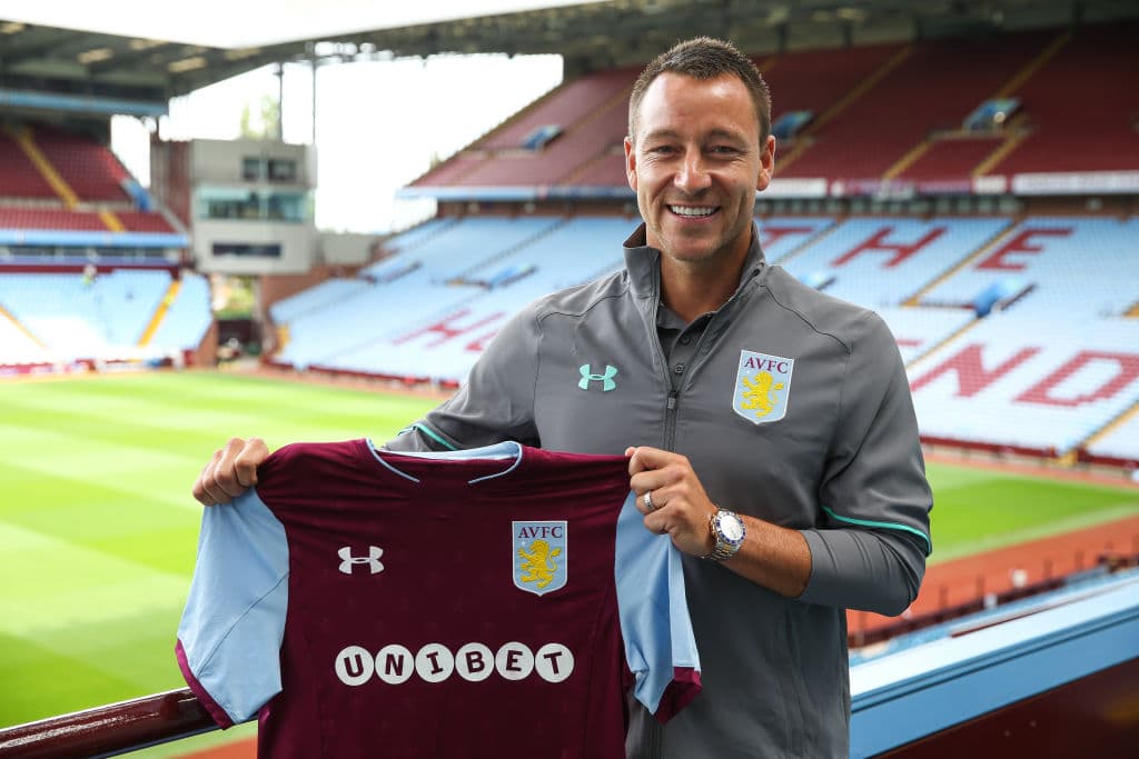 John Terry, con 37 años, saldrá de Aston Villa y tiene cuatro ofertas para llegar al fútbol de la MLS. El jugador cerraría así su carrera igual que sus compatriotas Steven Gerard y Frank Lampard.