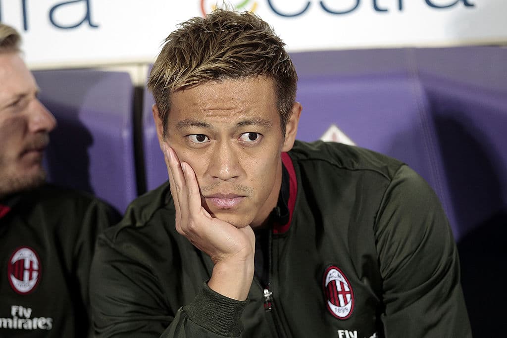 Antes de su paso por el Pachuca, Honda actuó en cuatro temporadas con el AC Milan entre 2014 y 2017, siendo protagonista en el banco de suplentes por su bajo nivel.