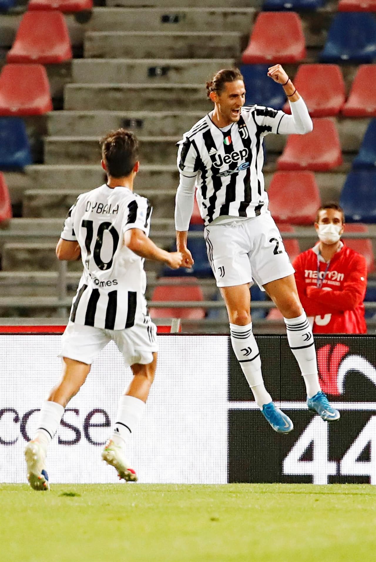 Juventus goleó aBolonia 4-1 en la última jornada de la Serie A. Federico Chiesa, Adrien Rabiot y el doblete de Álvaro Morata, le dieron la victoria a la 'Vecchia Signora' y apenas y consiguen su boleto para la UEFA Champions League.