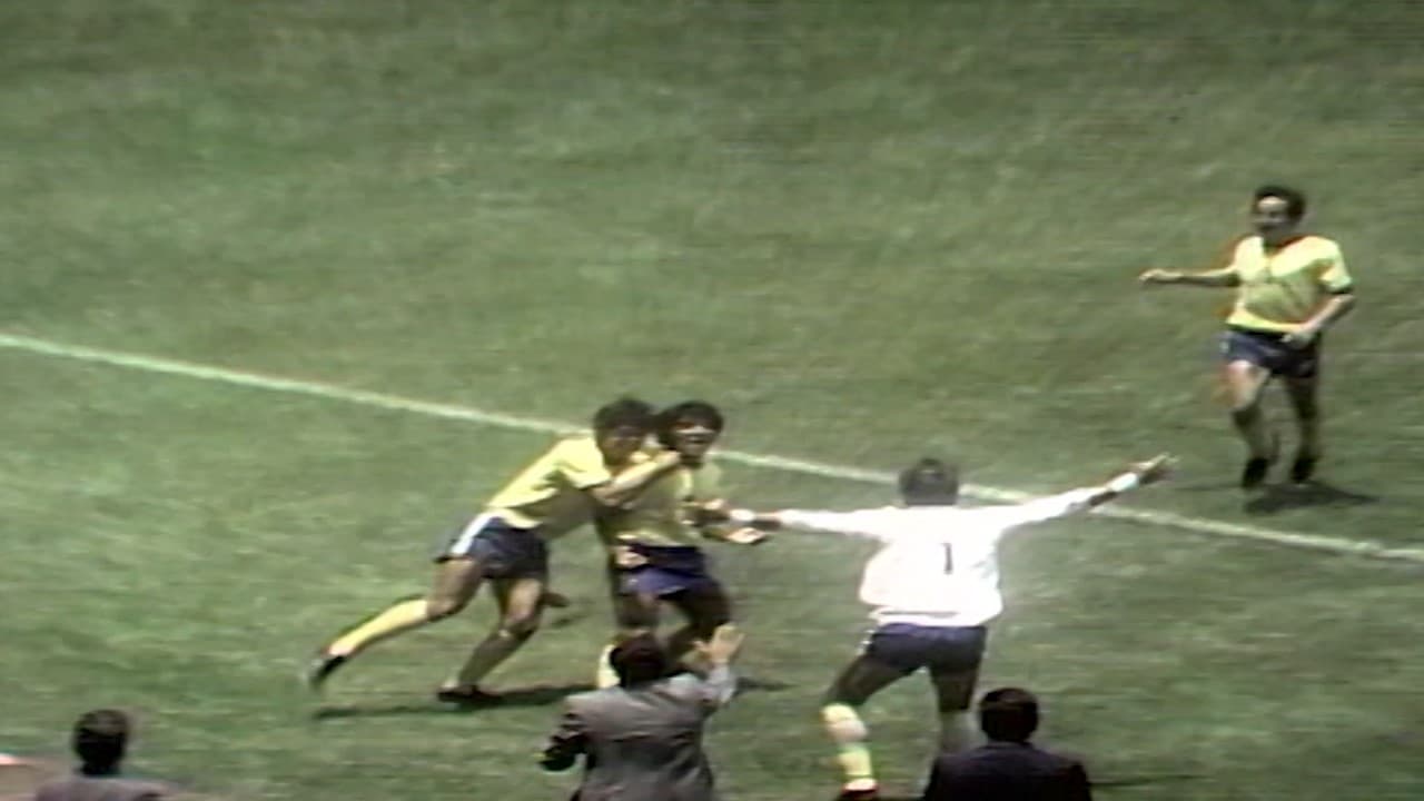 El primer día de agosto de 1971, Américo venció a Toluca en el Estadio Azteca para conseguir el título de liga de la temporada 1970-71.