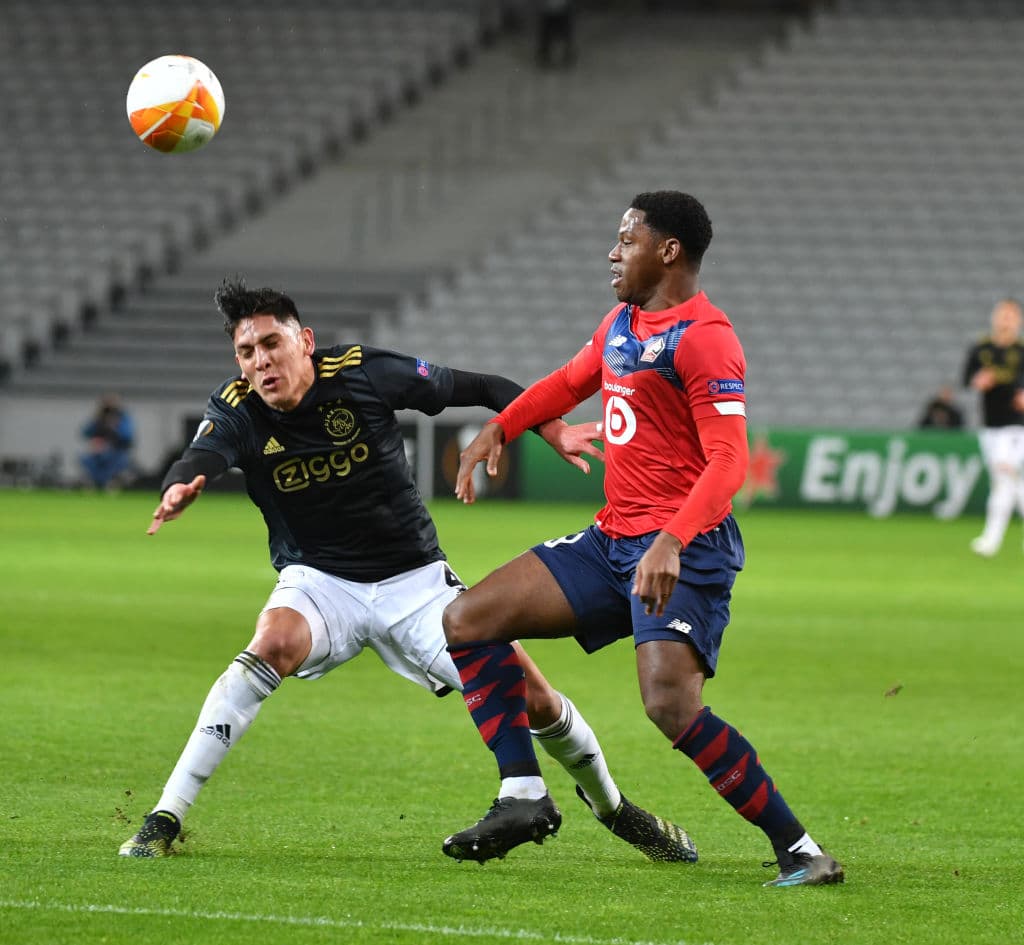 Timothy Weah (72’) adelantaba al conjunto francés; en la recta final del juego, Dusan Tadic (87’) marcó desde los once pasos para conseguir el empate y Brobbey (89’) dio la vuelta al marcador. El mexicano participó todo el encuentro. La vuelta se jugará el próximo 25 de febrero.