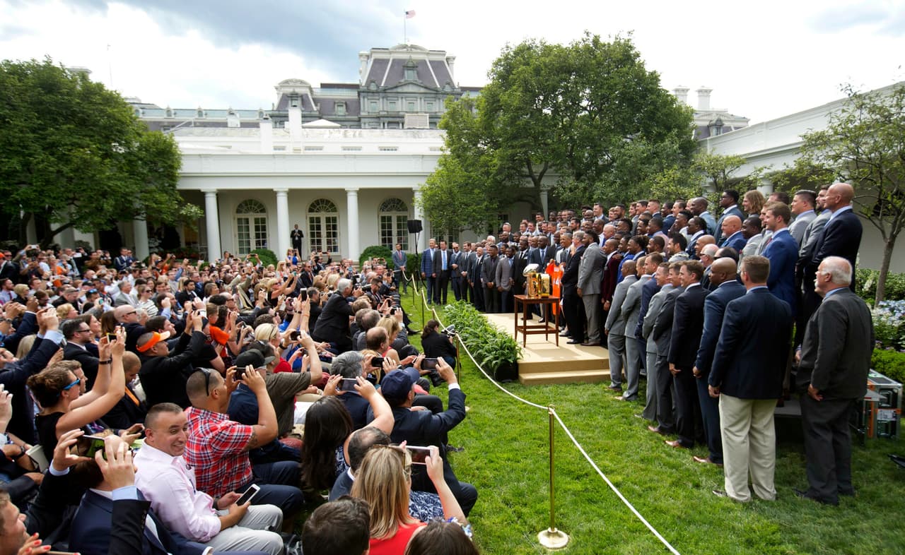 El campeón del Super Bowl visitó la Casa Blanca. Dale un vistazo al tiempo que los Denver Broncos pasaron con el presidente Barack Obama.