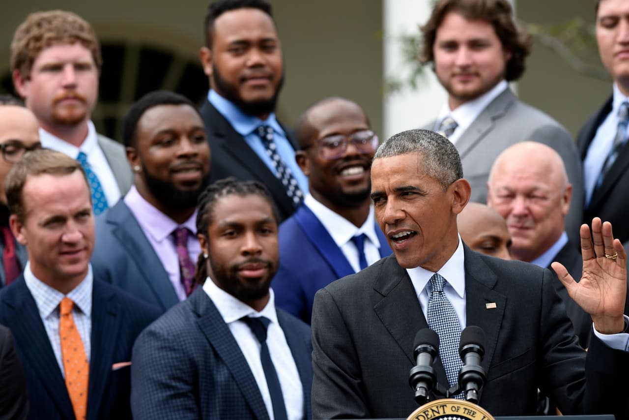 El campeón del Super Bowl visitó la Casa Blanca. Dale un vistazo al tiempo que los Denver Broncos pasaron con el presidente Barack Obama.