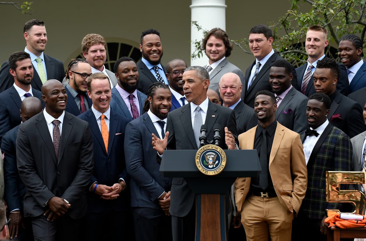 El campeón del Super Bowl visitó la Casa Blanca. Dale un vistazo al tiempo que los Denver Broncos pasaron con el presidente Barack Obama.
