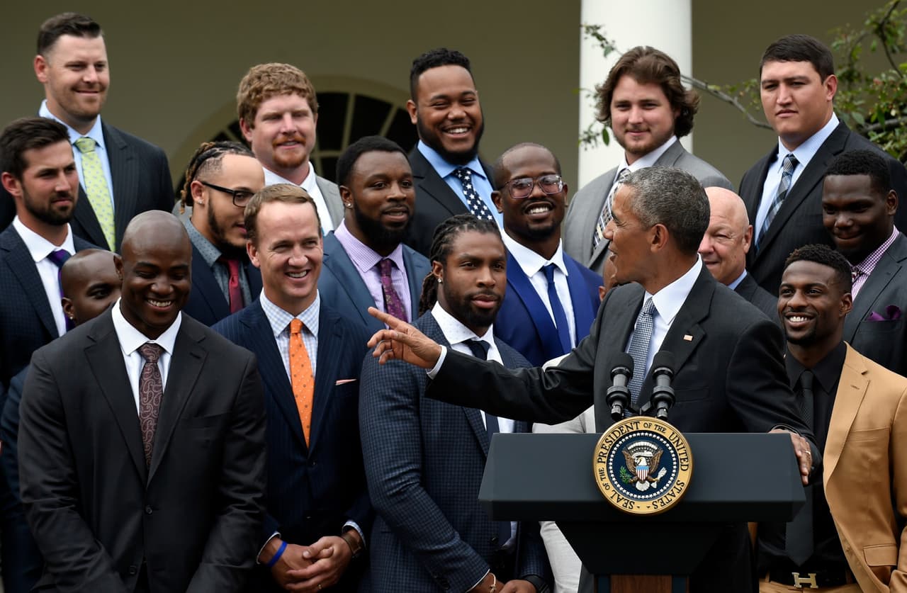El campeón del Super Bowl visitó la Casa Blanca. Dale un vistazo al tiempo que los Denver Broncos pasaron con el presidente Barack Obama.