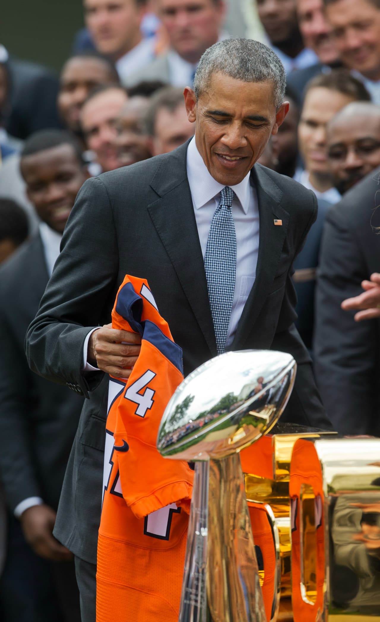 El campeón del Super Bowl visitó la Casa Blanca. Dale un vistazo al tiempo que los Denver Broncos pasaron con el presidente Barack Obama.