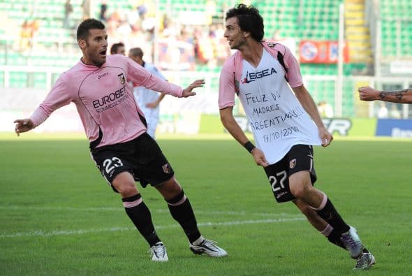 El argentino Javier Pastore y su Palermo no tuvieron piedad del Bolonia.