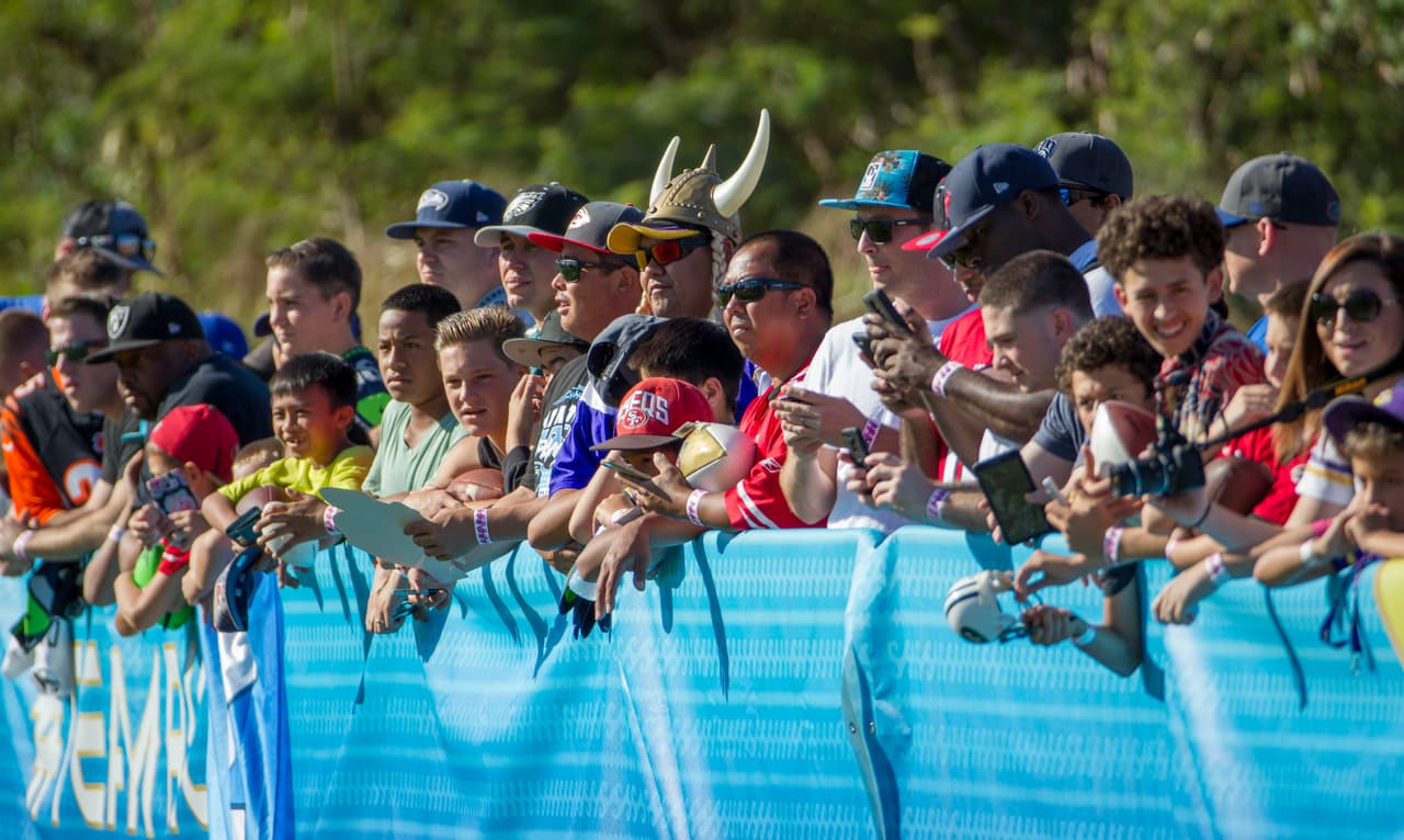Los fans no perdían detalle.