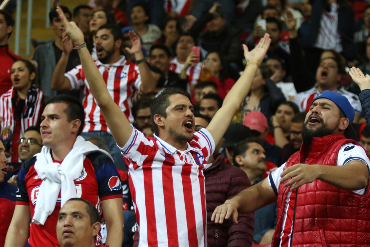 Celebraba toda la afición local, que se acercaba más a un nuevo triunfo ante su clásico rival de ciudad.