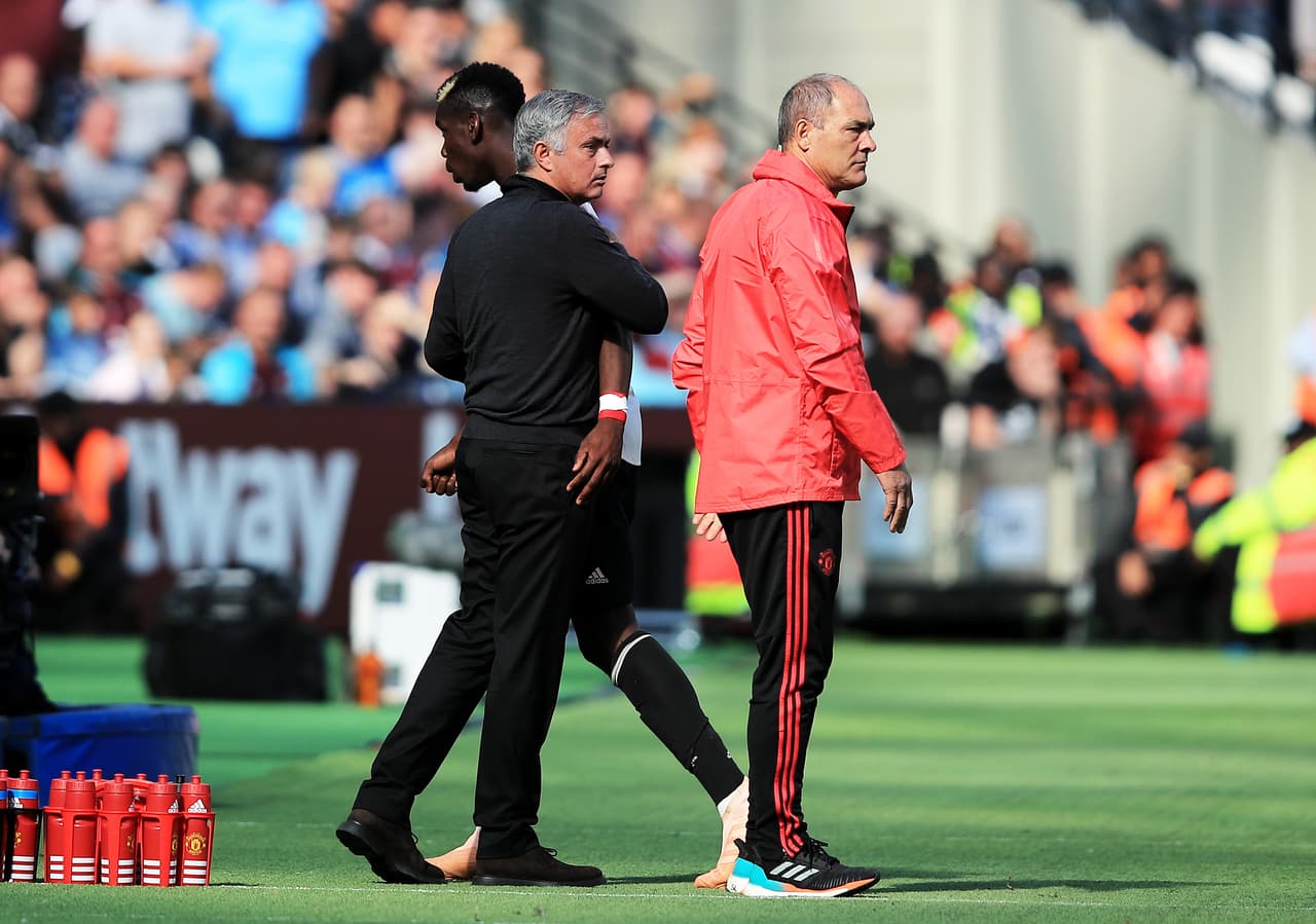 A pesar del altercado esta semana con Paul Pogba, cuando lo sustituyó no pasó a mayores. A penas un toque cordial, aunque no se miraron.