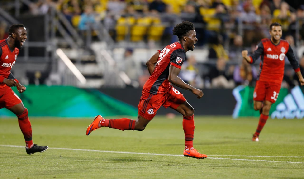 Pocas veces le toca ser el héroe ya que a su lado juegan Sebastián Giovinco y Jozy Alidore, pero el sábado pasado Tosaint Ricketts anotó el gol del triunfo ante Minnesota y mantuvo viva la racha del hoy superlíder Toronto FC que ahora tiene seis triunfos al hilo y seis puntos de ventaja en el liderato general.