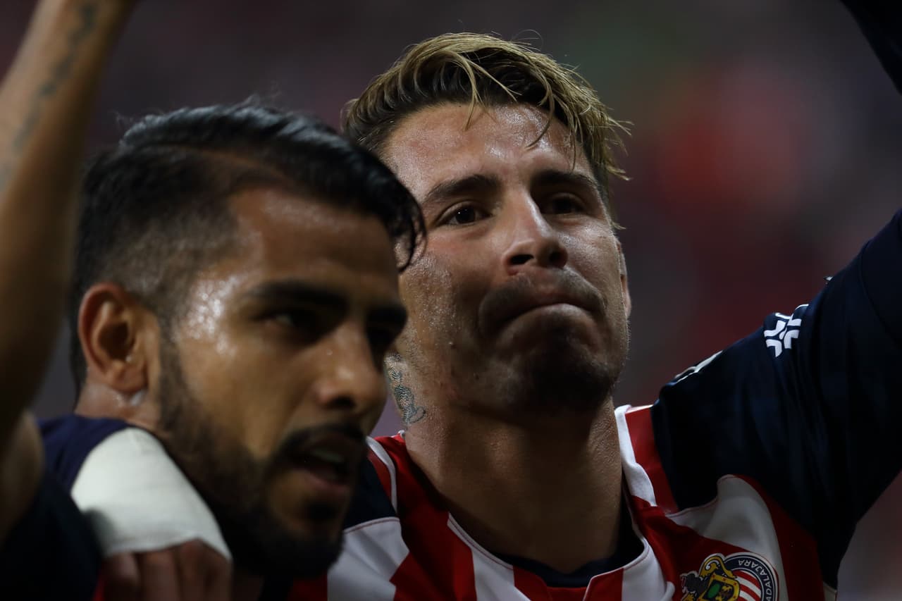 El 'Pocho' Ponce hizo el primer tanto de Guadalajara.