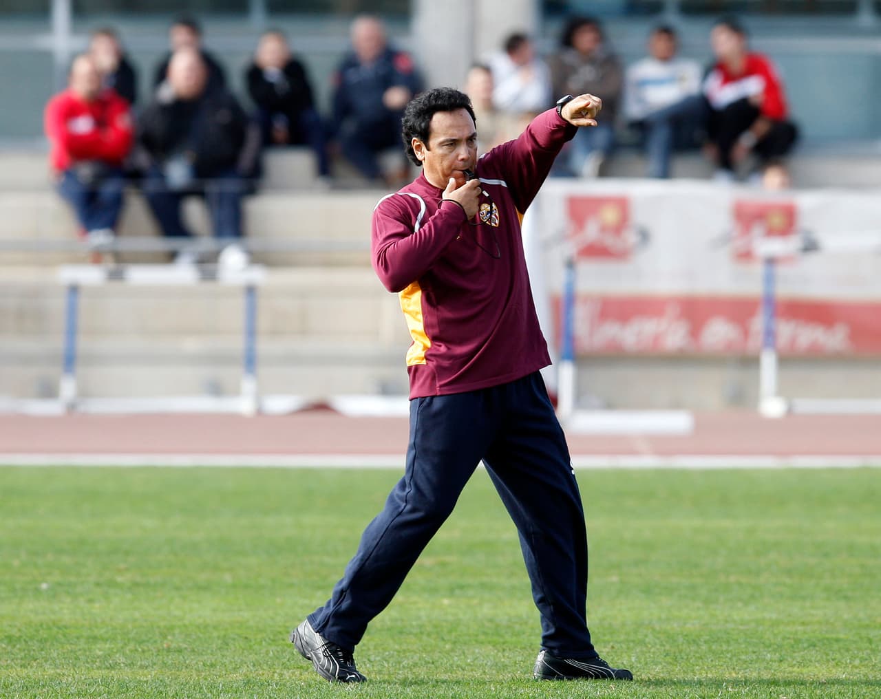 La experiencia de Sánchez como técnico es valiosa como campeón de Liga dos veces en México con Pumas y con experiencia en la dirección técnica en España con Almería de 2008 a 2009.