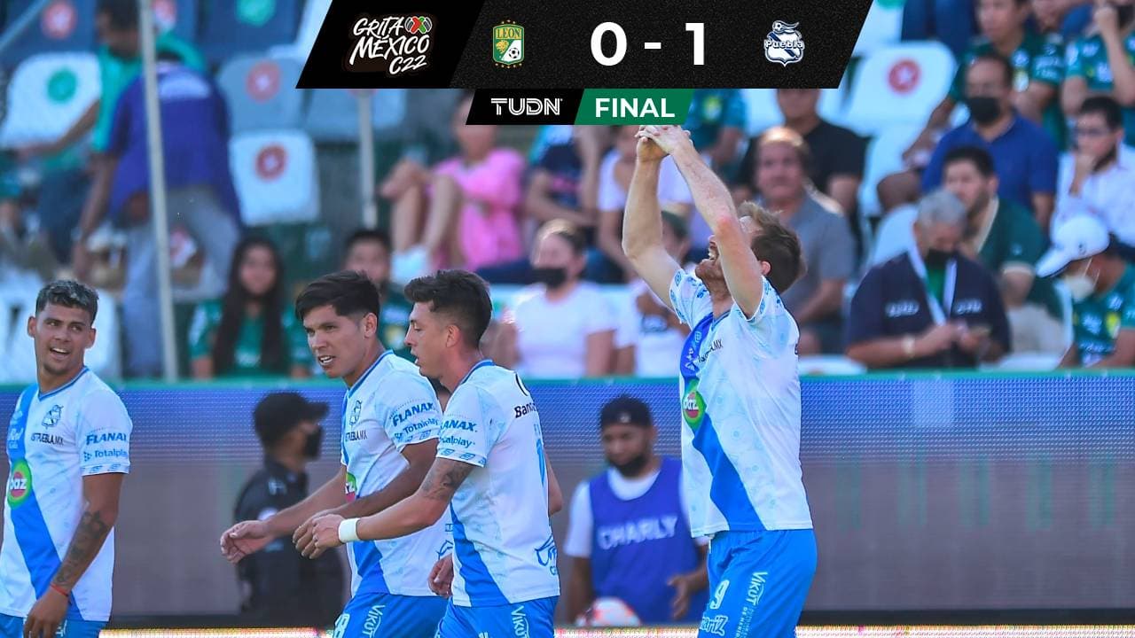 Puebla aprovecha expulsión tempranera y vence al León a domicilio