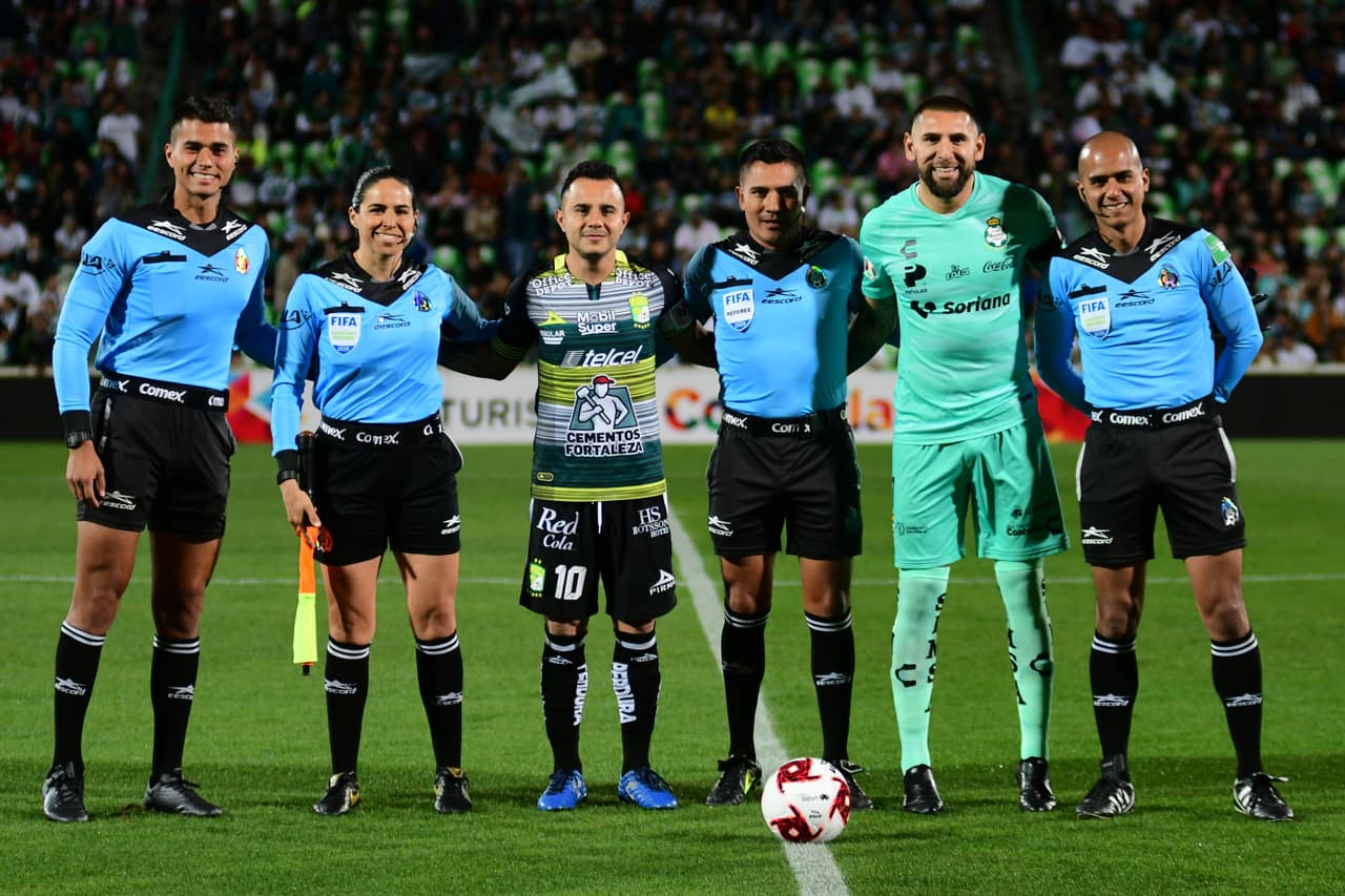 ¡Partidazo en la Comarca Lagunera! Santos vence al León 3-2 con autoridad y dos goles de penal.