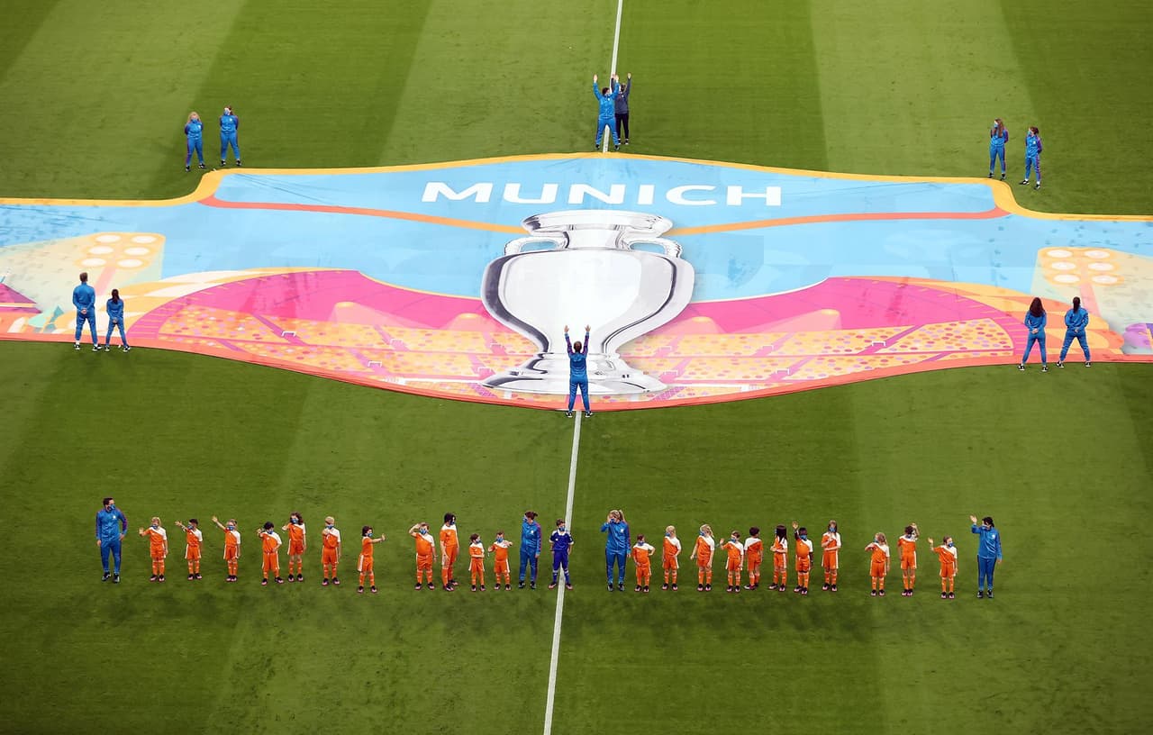 Francia derrota a Alemania en su debut en la Euro 2020 con marcador de 1-0. El primer y único tanto del encuentro fue un autogol por parte de Matts Hummels durante el primer tiempo, dandole la victoria a 'les Bleus' e inicia el campeón del mundo con el pie derecho.
